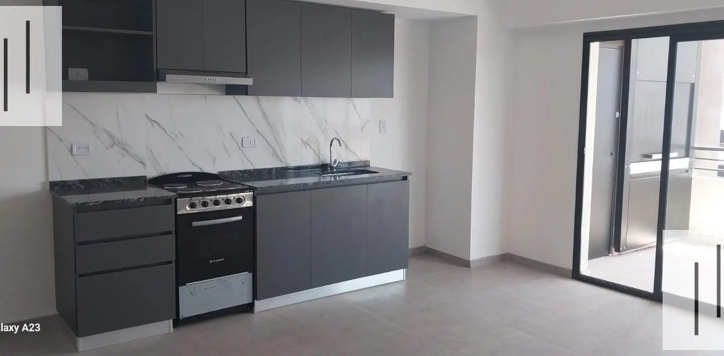 VENTA DEPARTAMENTO DE 2 AMBIENTES EN HURLINGHAM-  PARRILLA, BALCON, COCHERA CUBIERTA, AMENITIES 8
