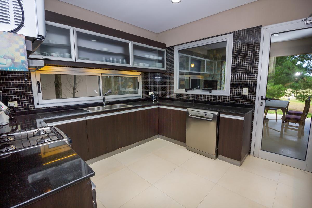 Venta, Casa, Costa Esmeralda, Barrio Golf, Lote Al 100 5