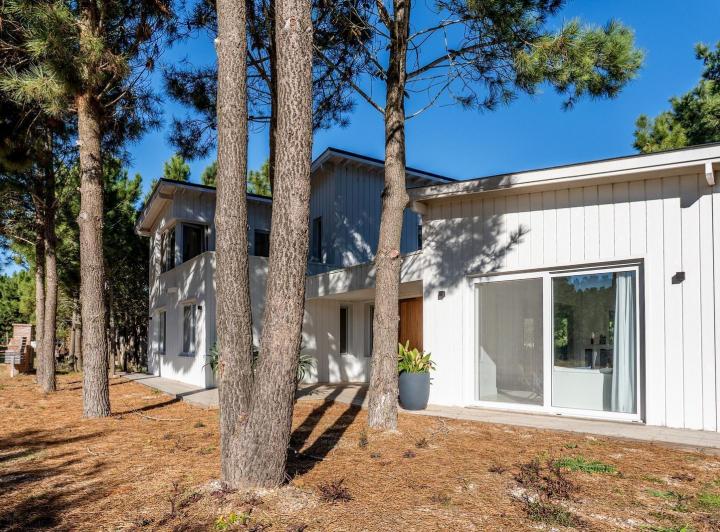 VENTA CASA COSTA ESMERALDA, BARRIO MARÍTIMO III, LOTE AL 100, 5 AMBIENTES 1