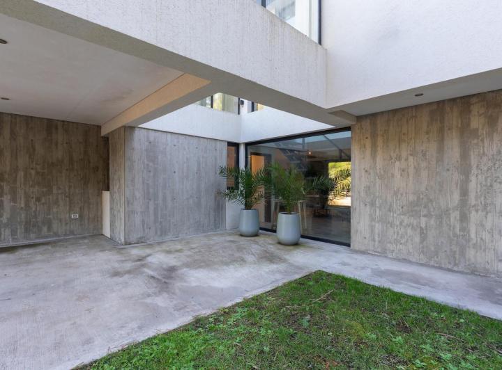 Casa en  VENTA CASA COSTA ESMERALDA, BARRIO SENDEROS IV, LOTE AL 486, 5 AMBIENTES 2