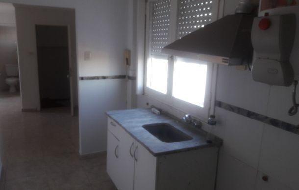 Excelente Departamento de 3 Amb a La Calle con Amplia Terraz 2