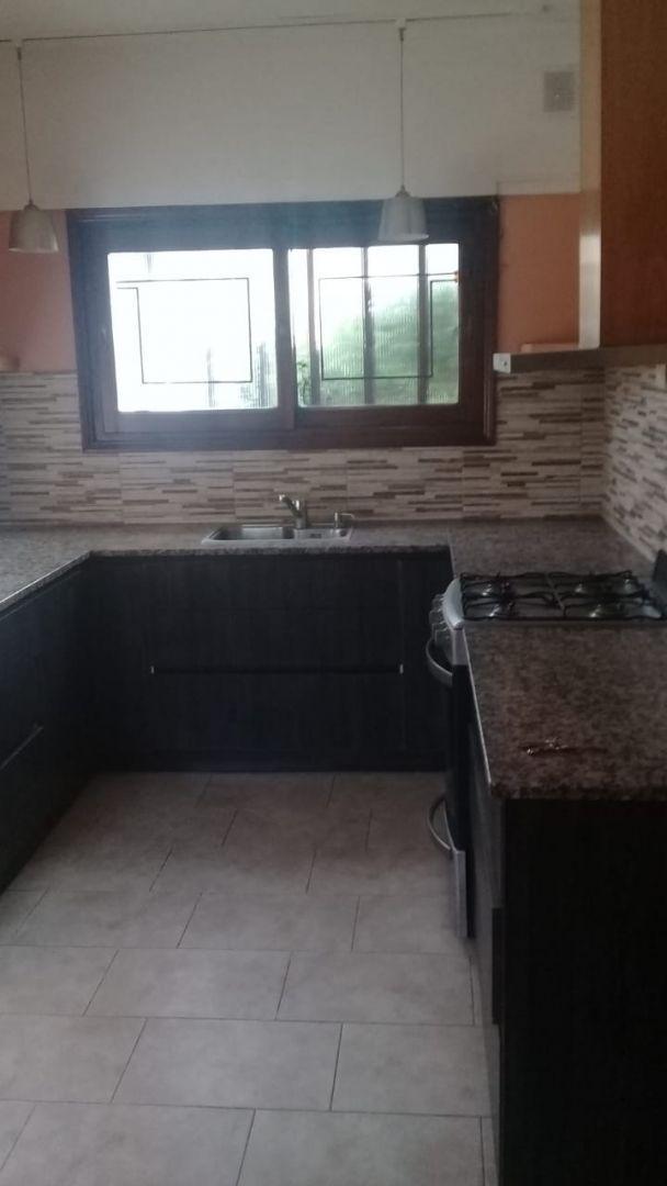 Casa 4 Ambientes. | Arenales Al 4600 1