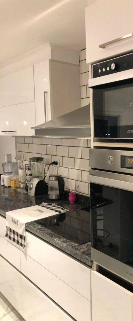 Foto de VENTA MY LINDO DEPARTAMENTO DE 5 AMBIENTES A LA CALLE CON COCHERA en La, imagen 3