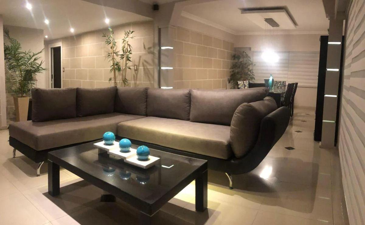 Foto de VENTA MY LINDO DEPARTAMENTO DE 5 AMBIENTES A LA CALLE CON COCHERA en La, imagen 2