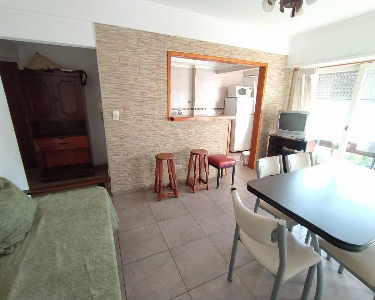 Departamento 2 Ambientes. | Calle 14 5