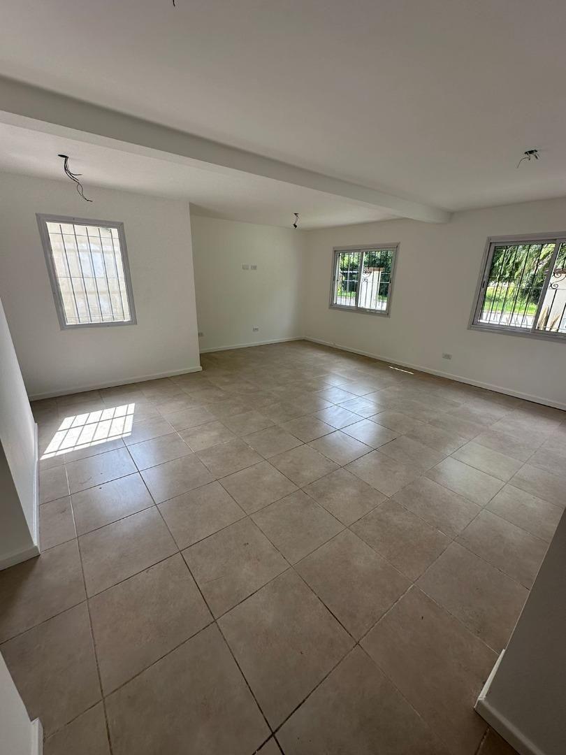 Foto de Venta de Casa 4 AMBIENTES en Los Pinares, Mar del Plata, imagen 4