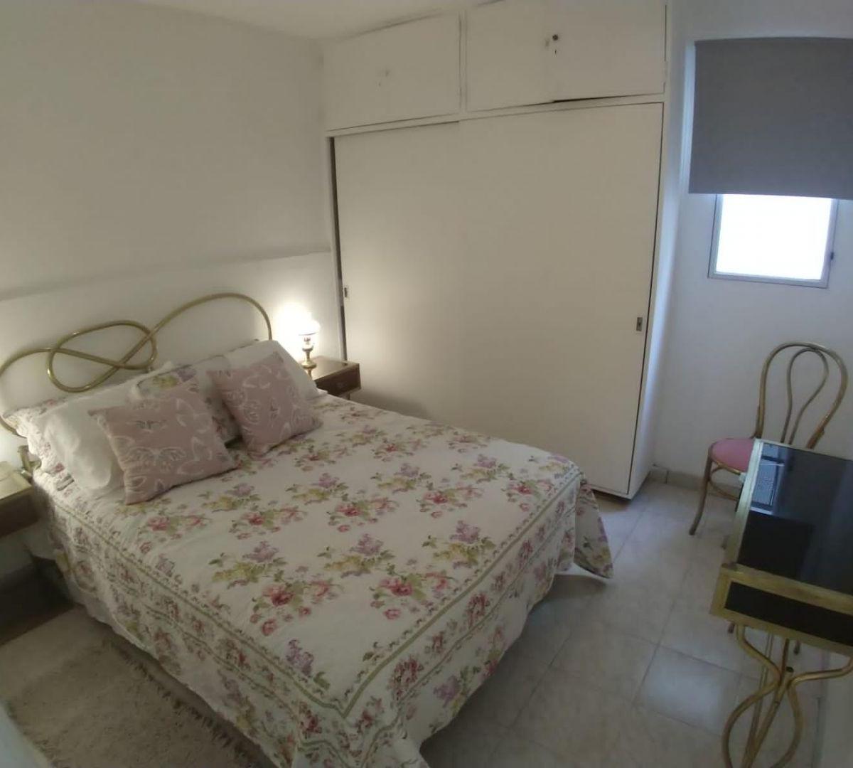 Foto de Venta de Departamento 2 AMBIENTES RECICLADO A LA CALLE en Plaza Colón, imagen 3