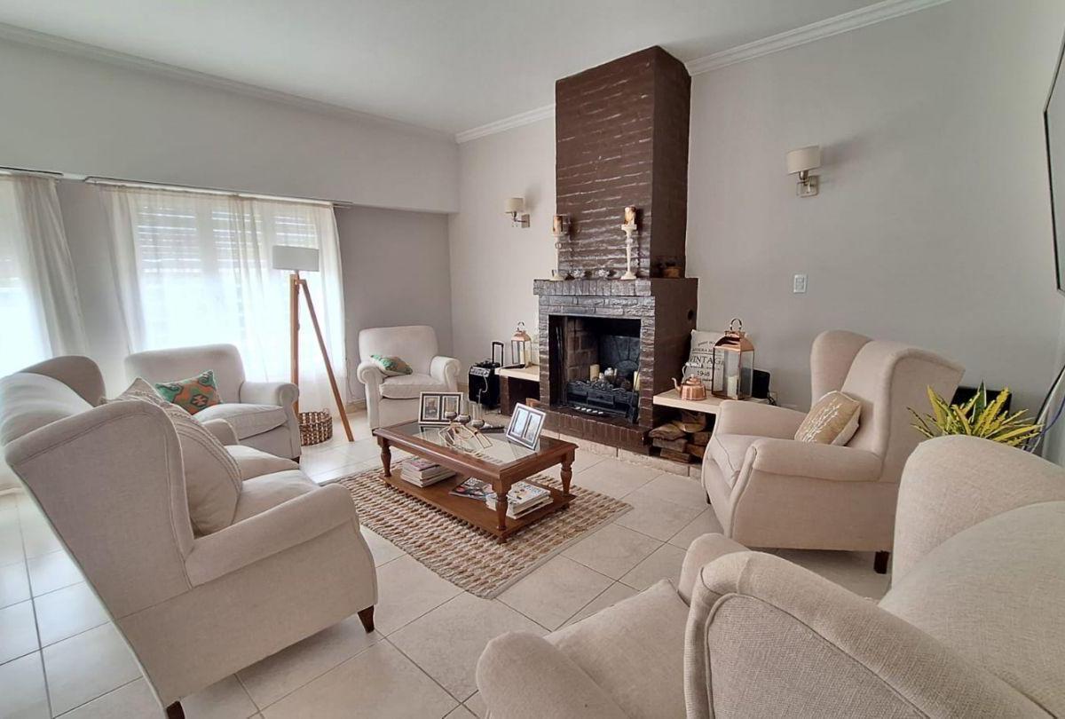 Casa 7 Ambientes o Mas. | Guillermo Magrassi Al 4300 1