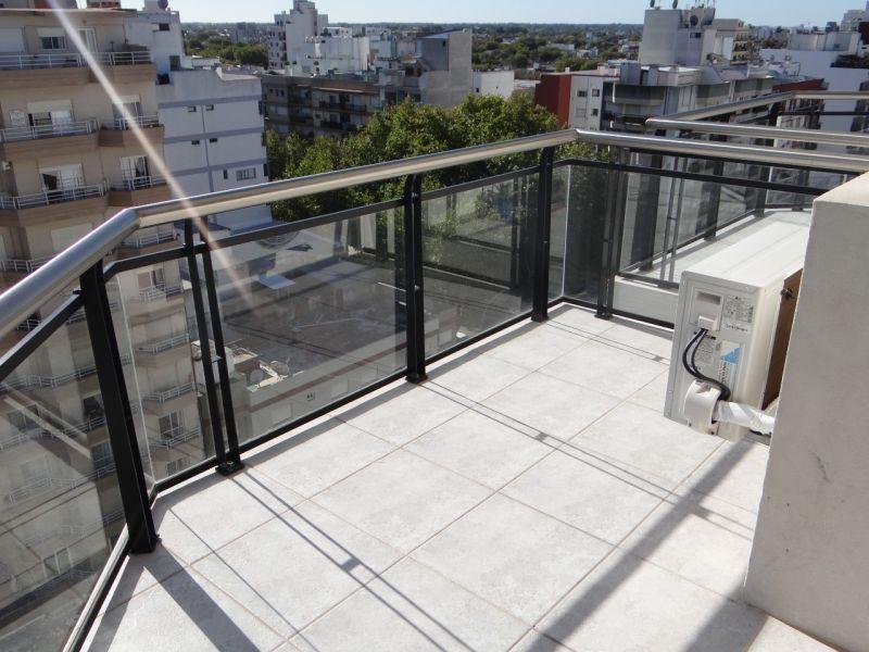 Foto de Venta de Departamento de 3 AMBIENTES CON COCHERA en La Perla, imagen 3