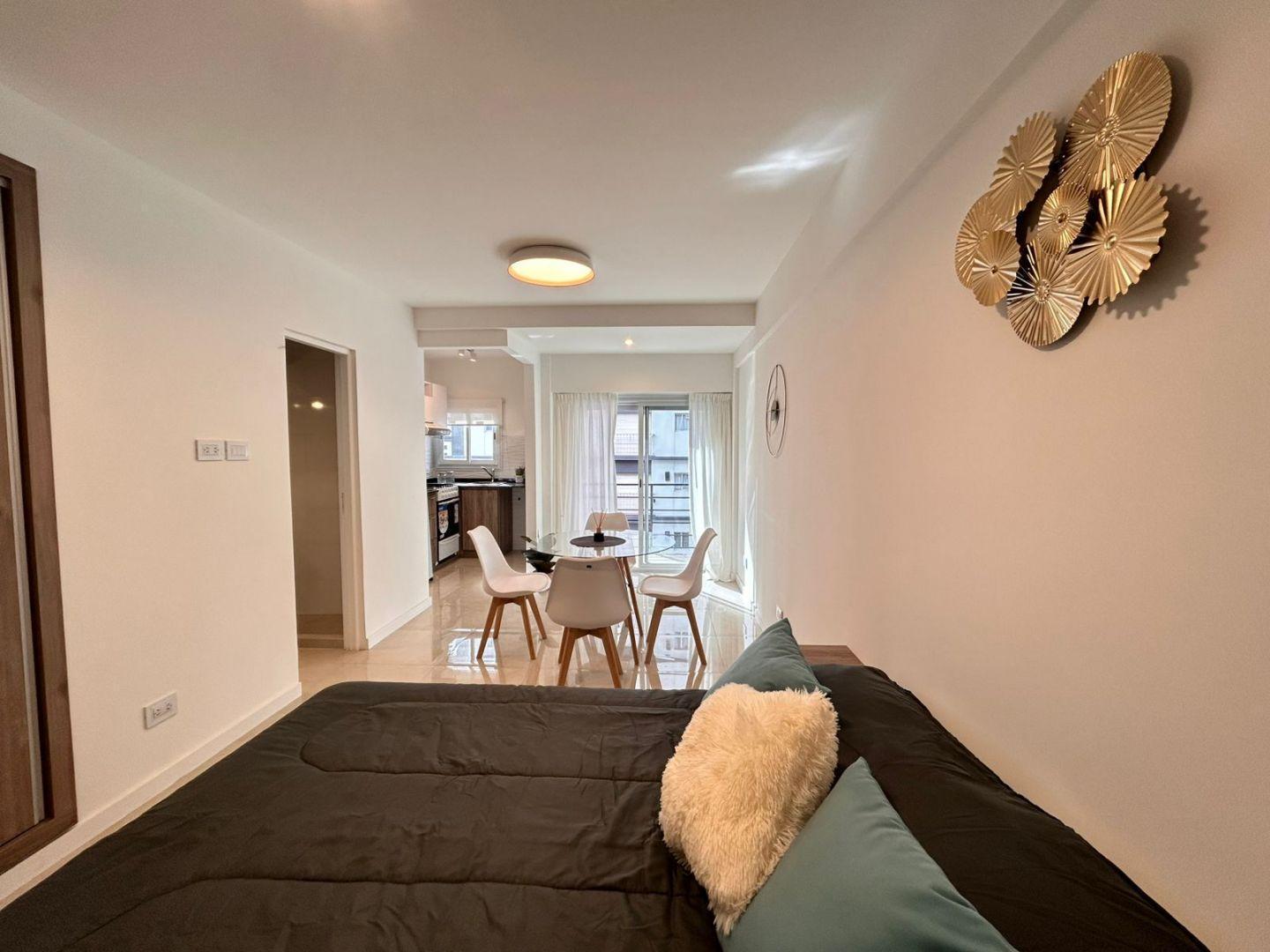 venta 1 ambiente con balcon saliente