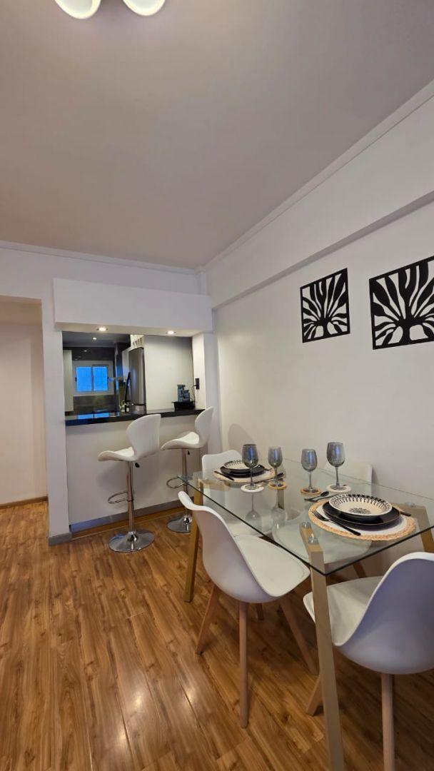 Foto de Venta Departamento 3 Ambientes a la Calle con Balcón, imagen 3