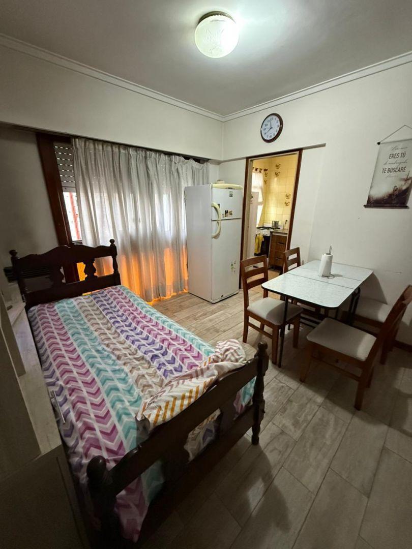 Foto de Departamento 2 ambientes Alquiler Temporario La Rioja 1100 La Perla, imagen 3