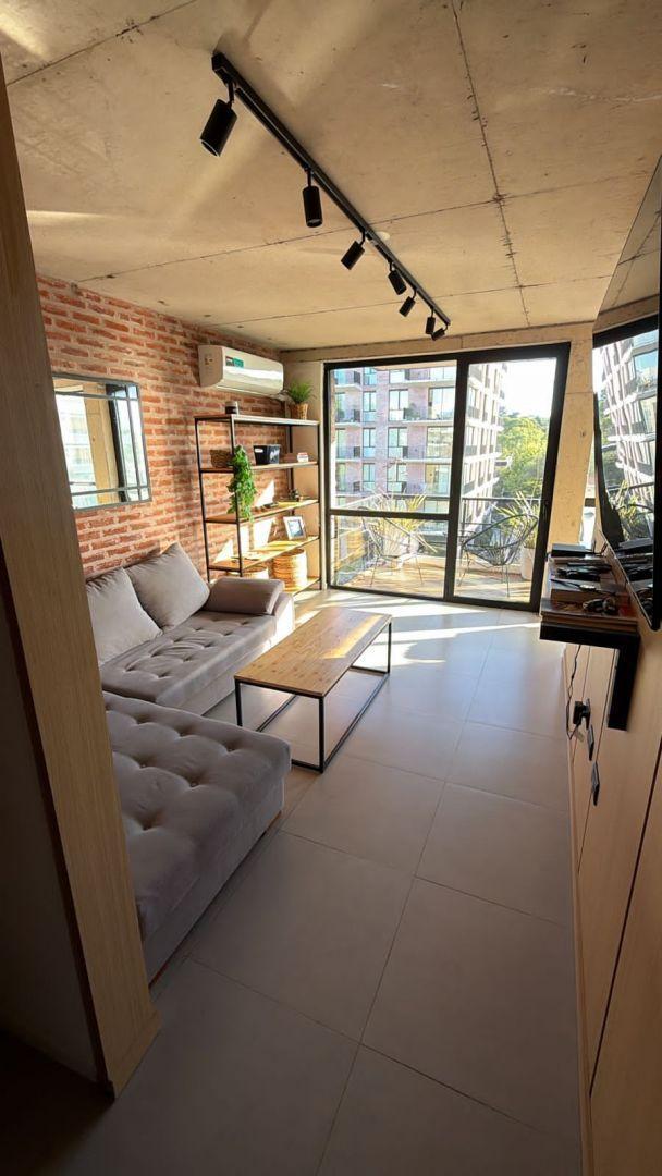 venta de departamento 3 ambientes al contrafrente con balcon y cochera