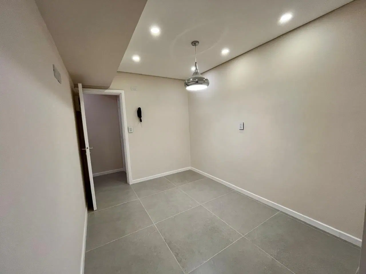 3 ambientes con dependencias de servicio y balcón en mar del plata 1