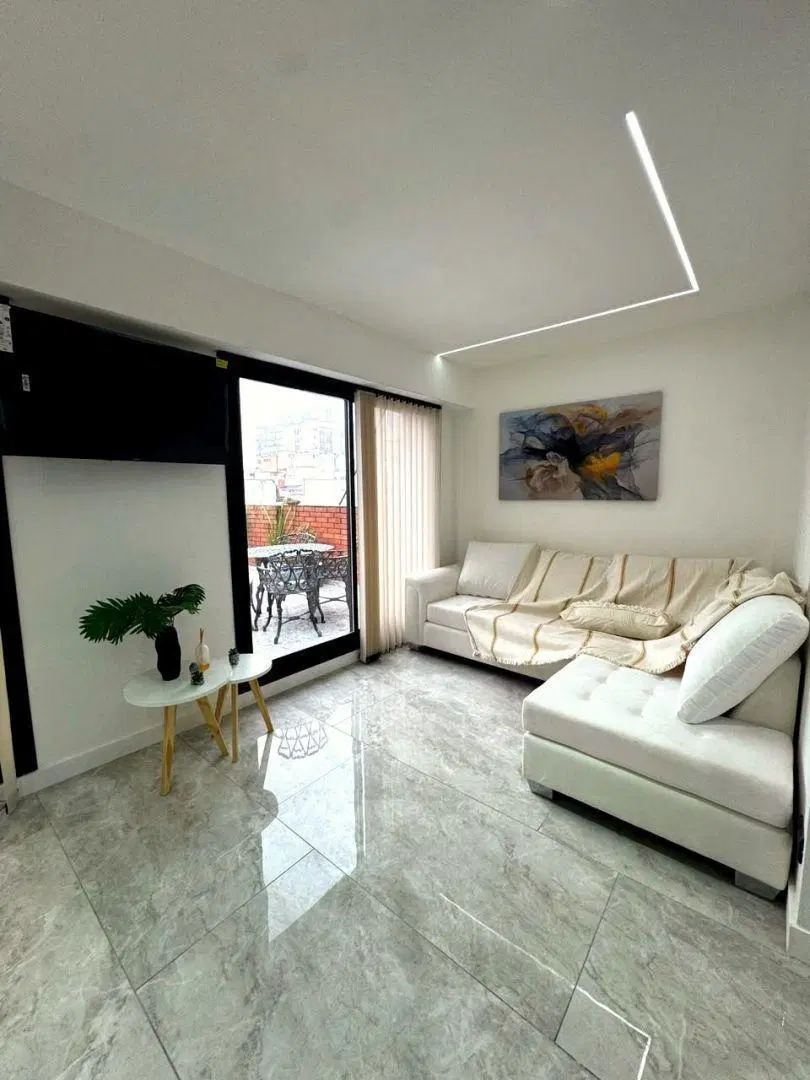 Departamento 2 ambientes con terraza propia 5