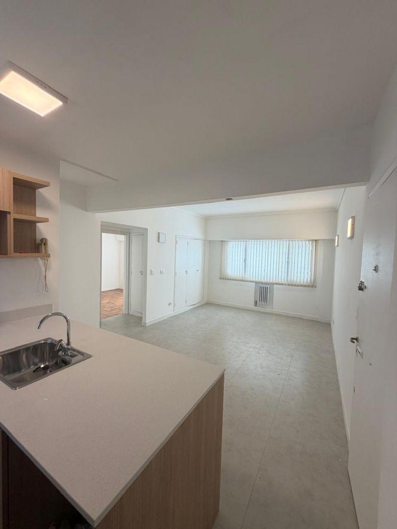 Foto de venta de departamento 2 ambientes al lateral, imagen 4