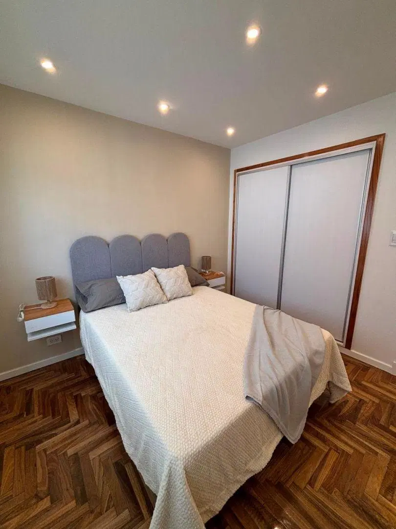 venta de departamento 4 ambientes a la calle con balcon corrido 2