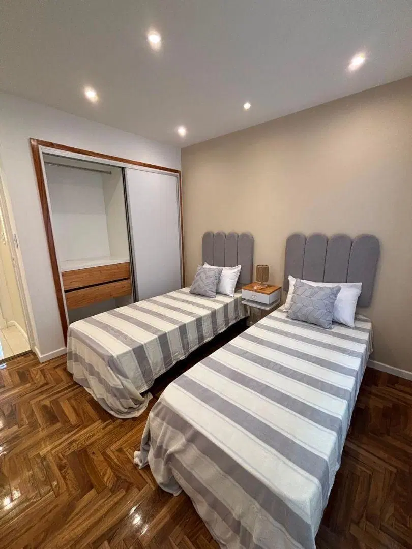 venta de departamento 4 ambientes a la calle con balcon corrido 3