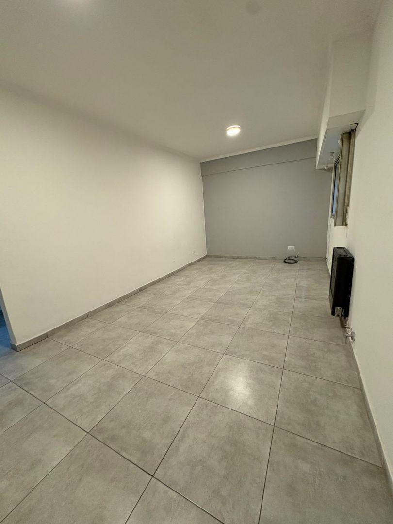 Foto de Alquiler de Departamento 2 Ambientes reciclado en Barrio La Perla, imagen 3