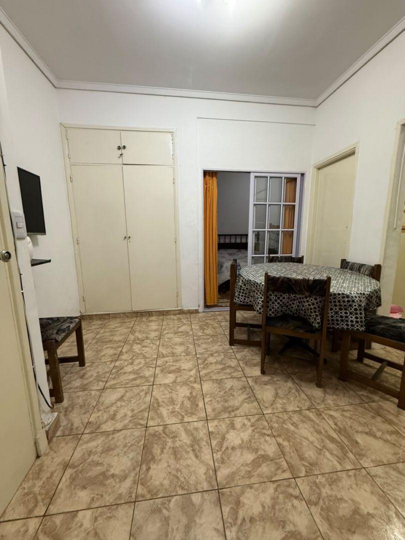 Foto de Departamento de 2 ambientes con dependencia y patio en zona Centro, imagen 4