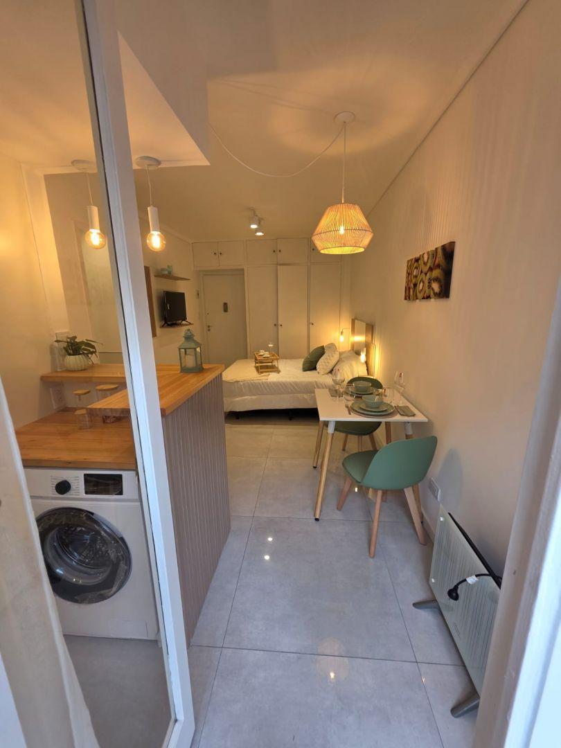Foto de Venta de Departamento 1 Ambientes externo con balcon en Plaza Colón, imagen 5