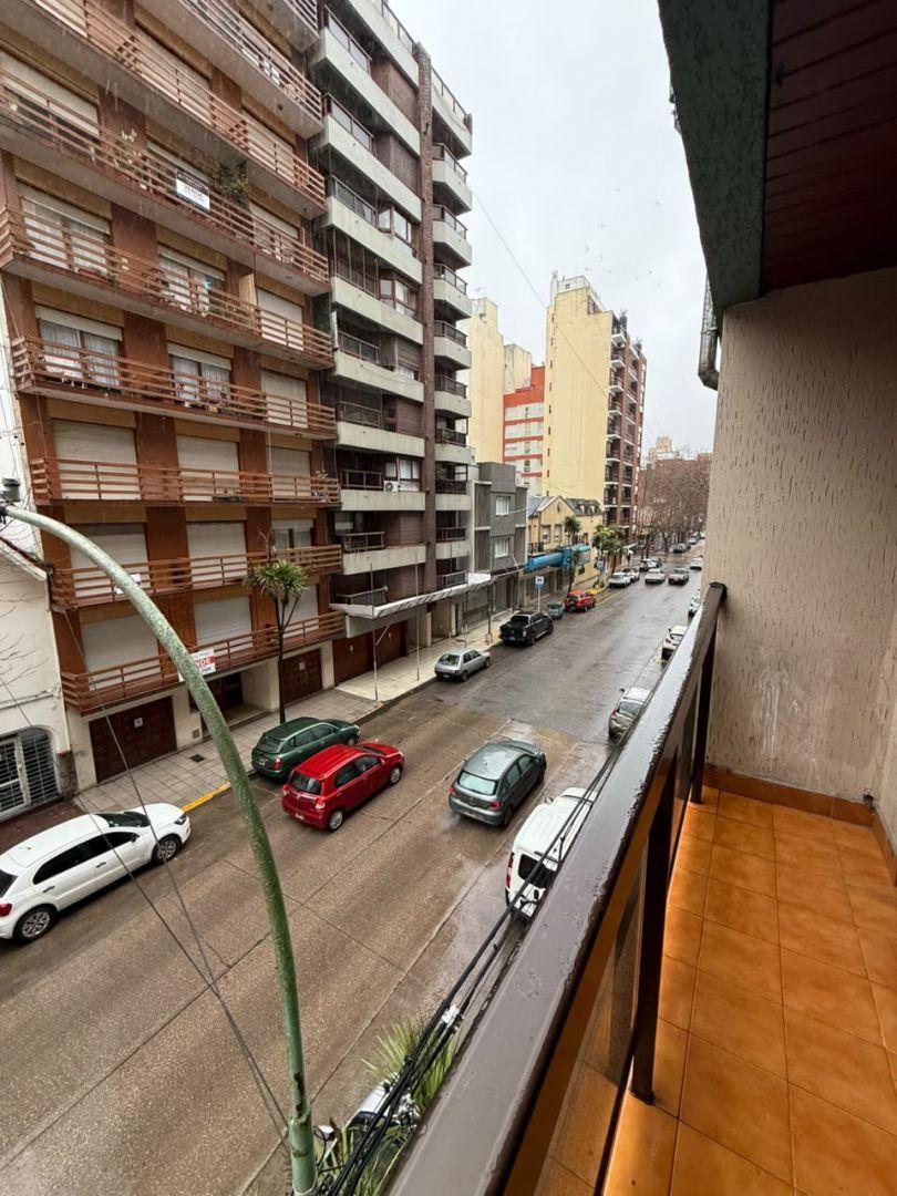Foto de ALQUILER 3 AMBIENTES CON BALCÓN Y LAVADERO EN LA PERLA, imagen 3