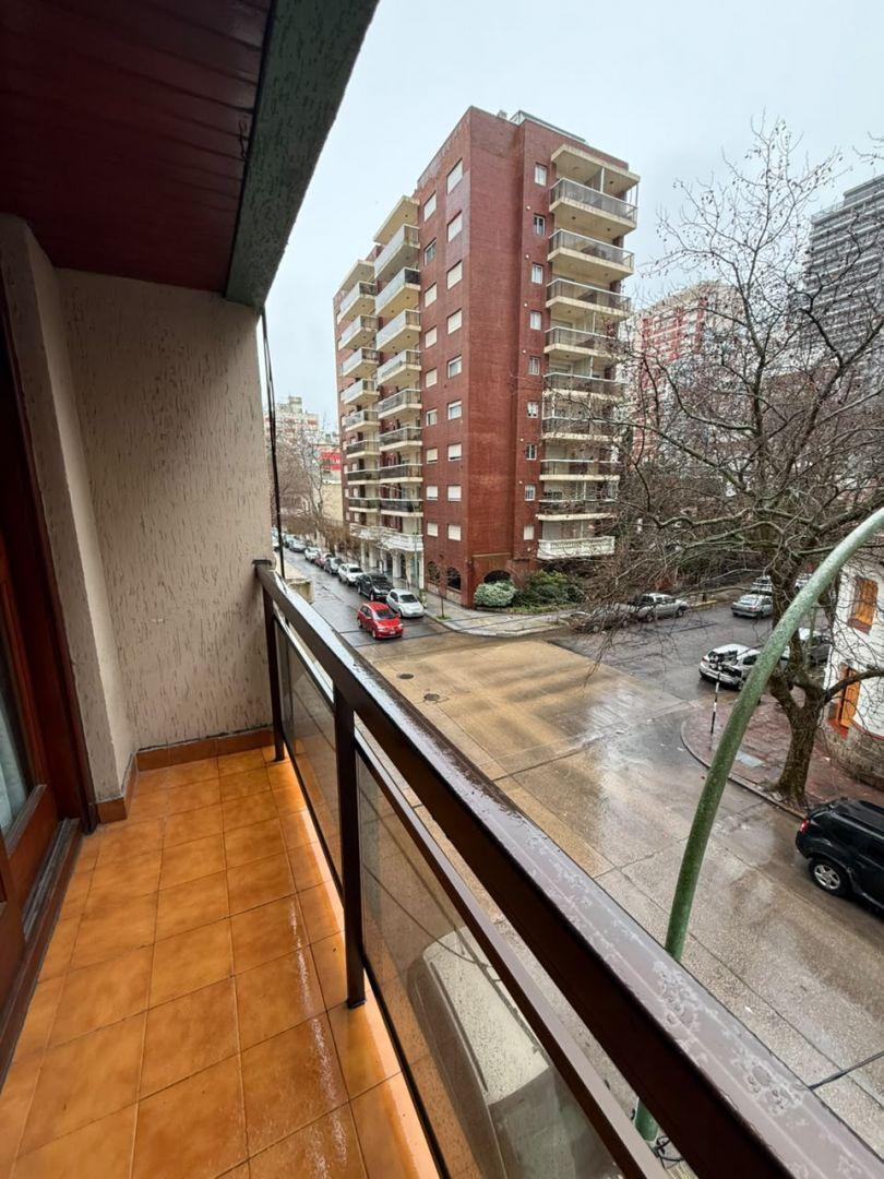 Foto de ALQUILER 3 AMBIENTES CON BALCÓN Y LAVADERO EN LA PERLA, imagen 1