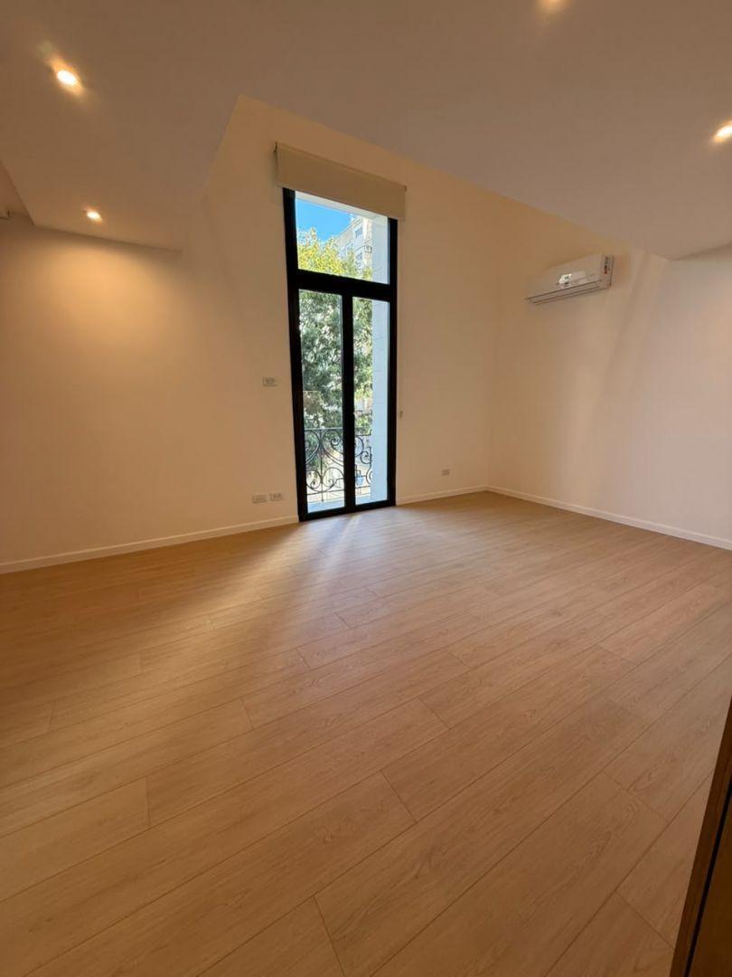 Foto de 2 AMBIENTES TIPO DÚPLEX RECICLADO A NUEVO CON BALCÓN A LA CALLE, imagen 3
