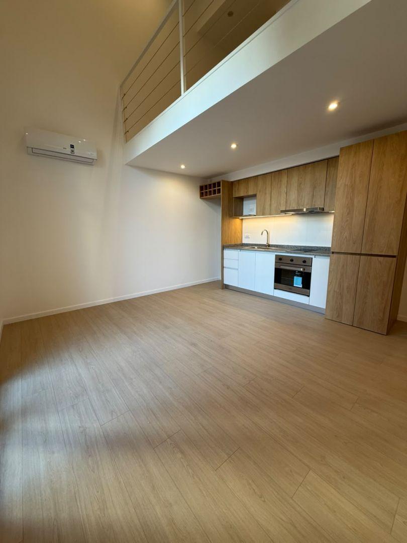 Foto de 2 AMBIENTES TIPO DÚPLEX RECICLADO A NUEVO CON BALCÓN A LA CALLE, imagen 5