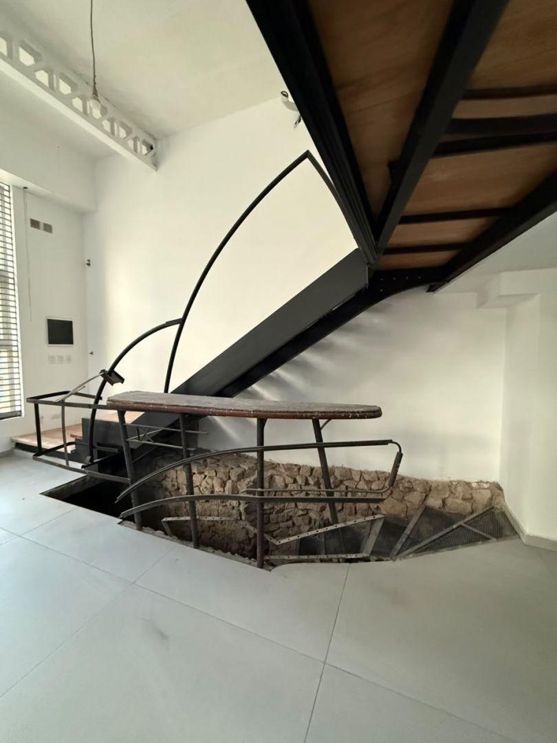 Foto de LOCAL COMERCIAL DE 400 M² CON ENTREPISO, SUBSUELO Y PATIO - MACROCENTRO, imagen 5