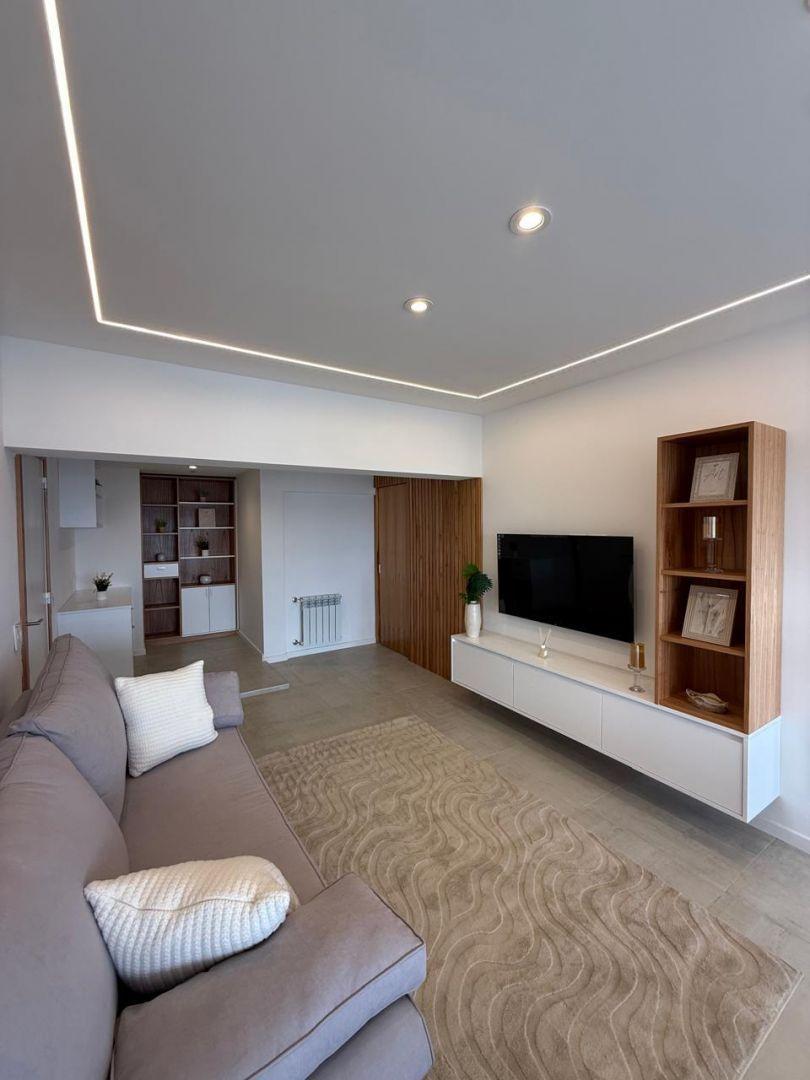 Foto de venta de departamento 3 ambientes a la calle, imagen 2