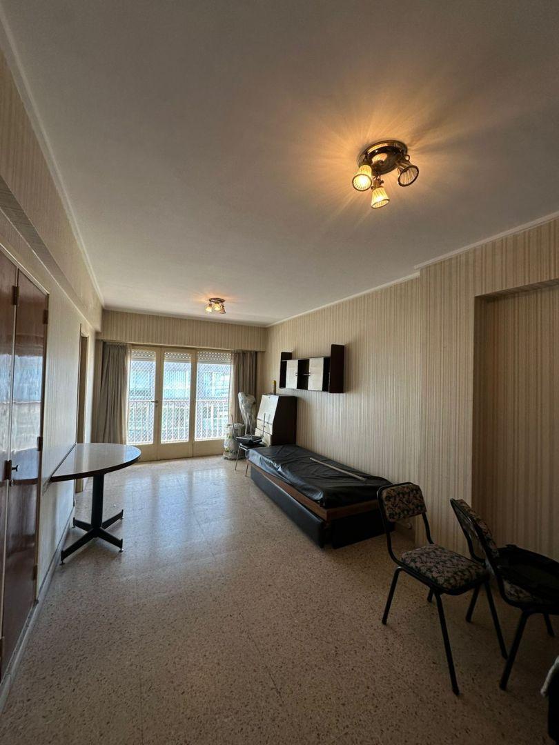 Foto de venta de departamento 1 ambiente a la calle con balcon saliente, imagen 1