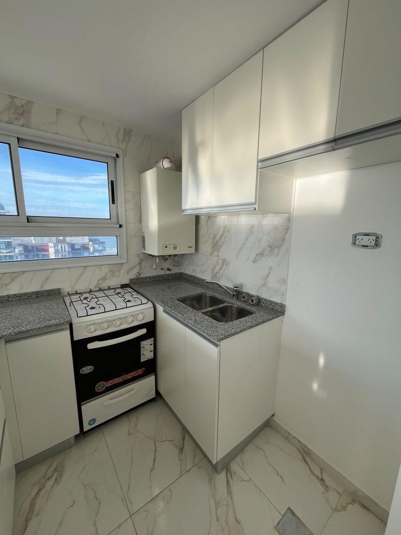 Foto de Excelente oportunidad de 2 ambientes a estrenar con vista parcial al, imagen 2
