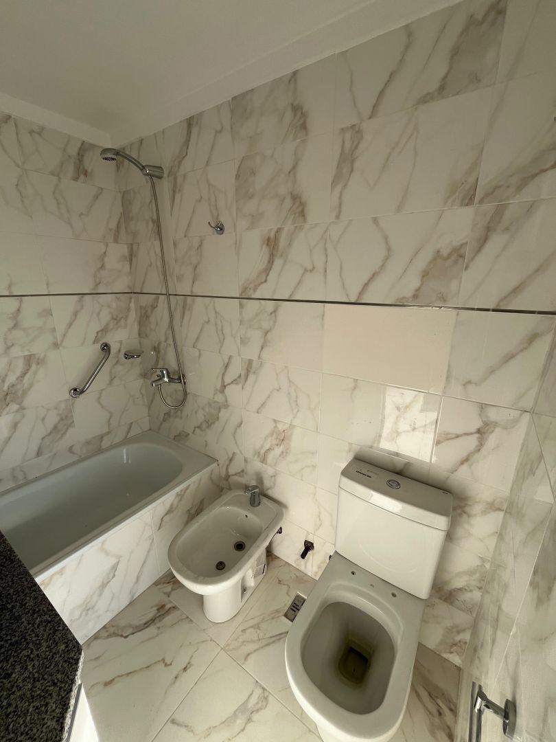 Foto de Excelente oportunidad de 2 ambientes a estrenar con vista parcial al, imagen 3