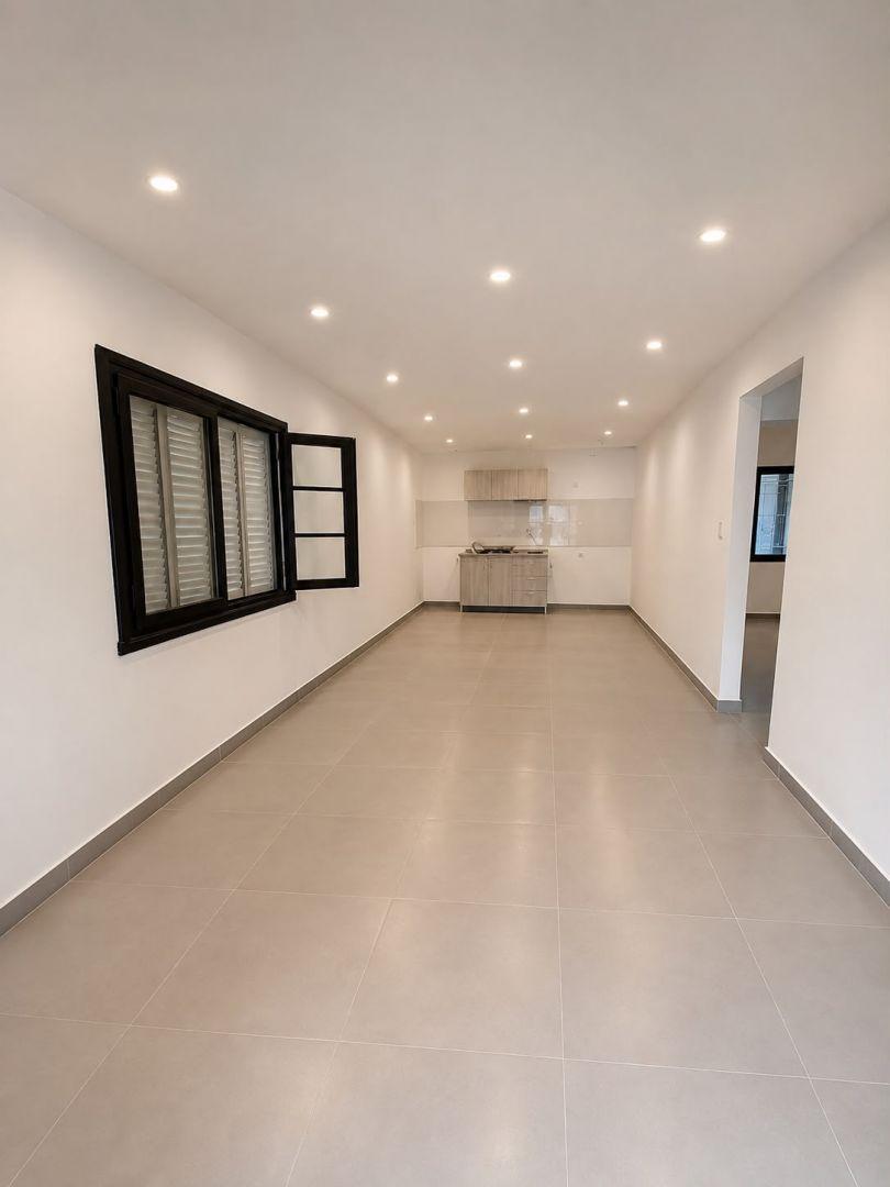 Foto de PH TIPO CHALET DE 3 AMBIENTES RECICLADO CON GARAJE, PATIO Y TERRAZA EN, imagen 5