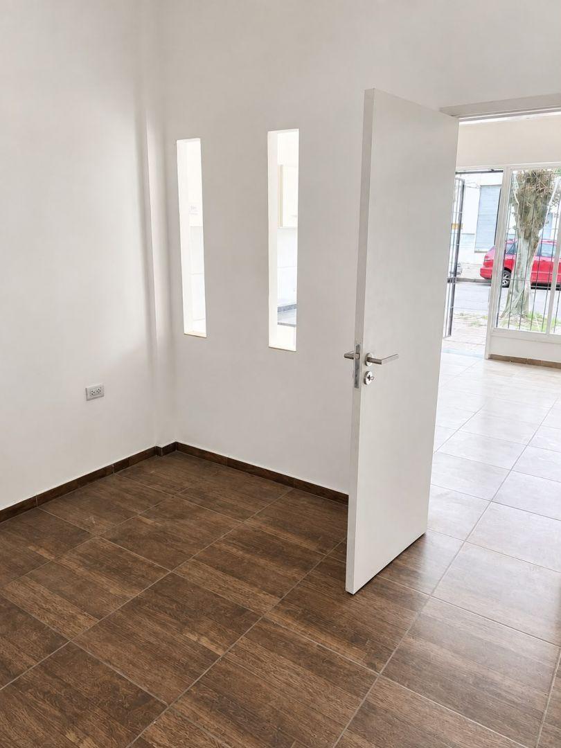 Foto de PH RECICLADO EN PLANTA BAJA APTO VIVIENDA O PROFESIONAL, imagen 2