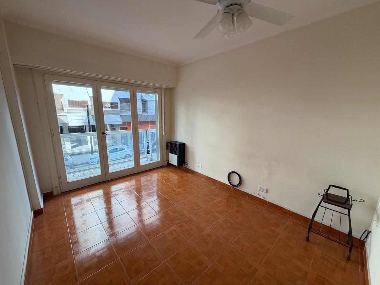 Foto de Venta de Departamento 2 Ambientes en Plaza Colón, Mar del Plata, imagen 2