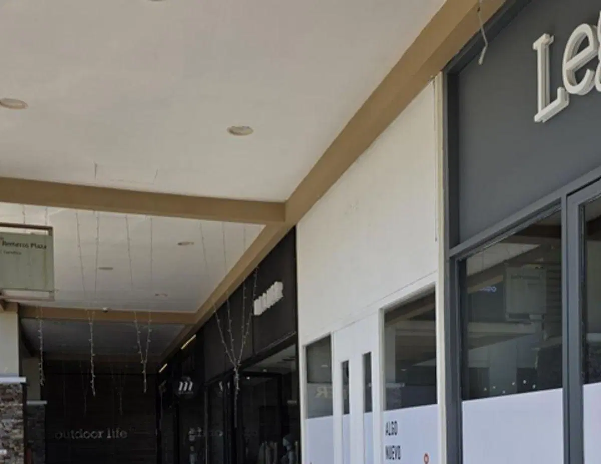 Alquiler local comercial - Remeros Plaza 3