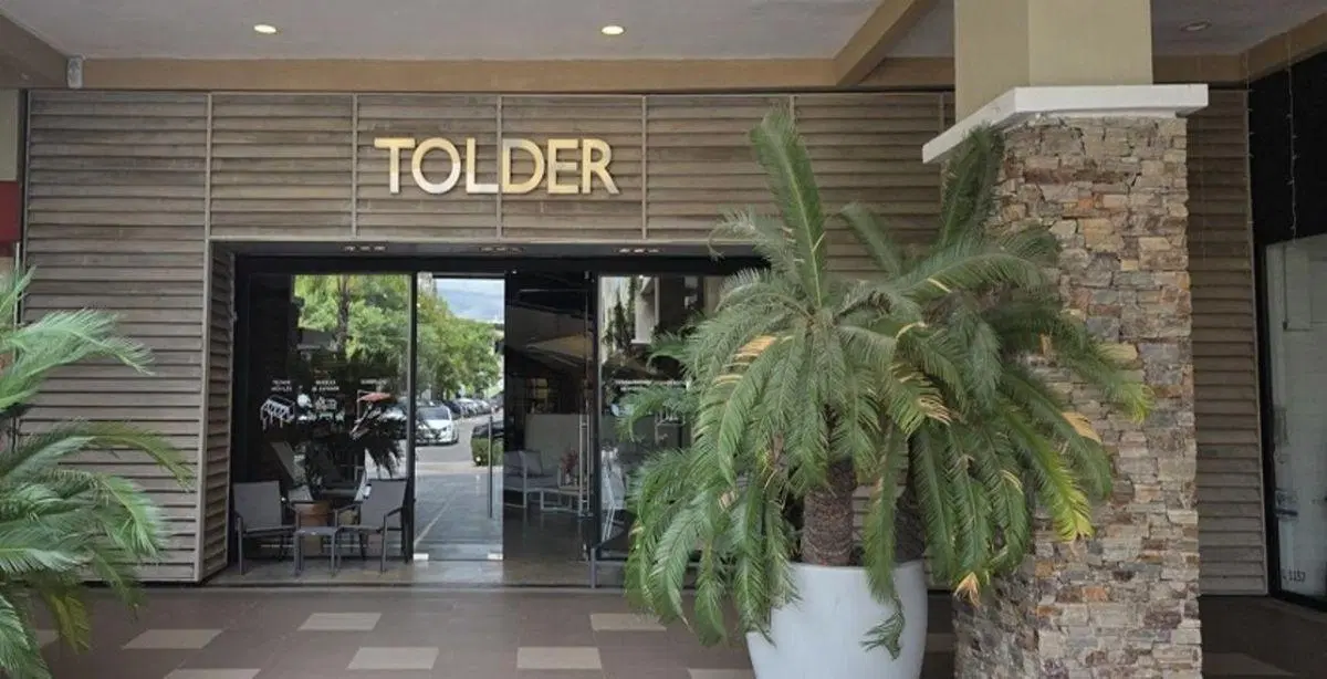 Alquiler local comercial - Remeros Plaza 4