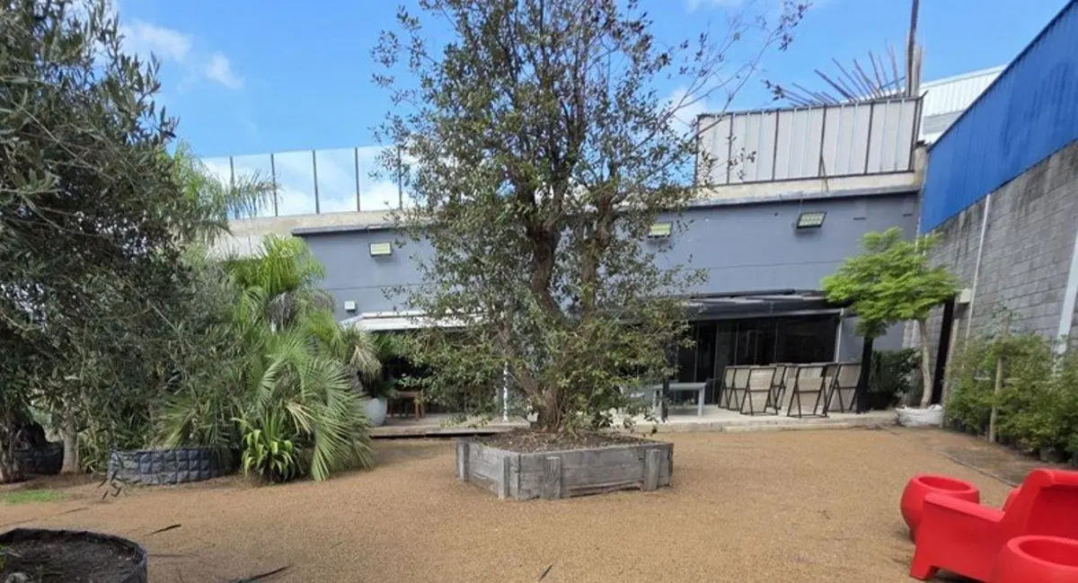 Alquiler local comercial - Remeros Plaza 3