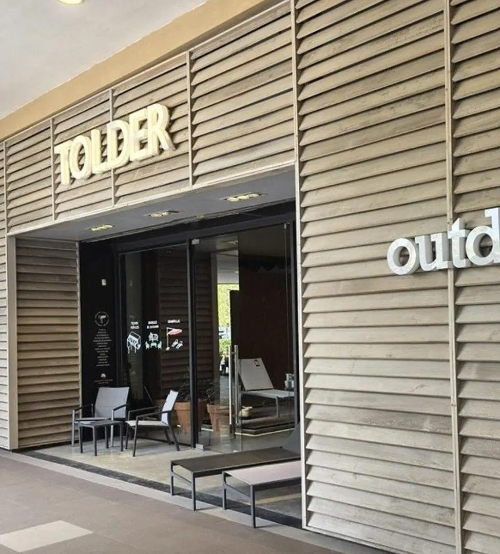 Alquiler local comercial - Remeros Plaza 2