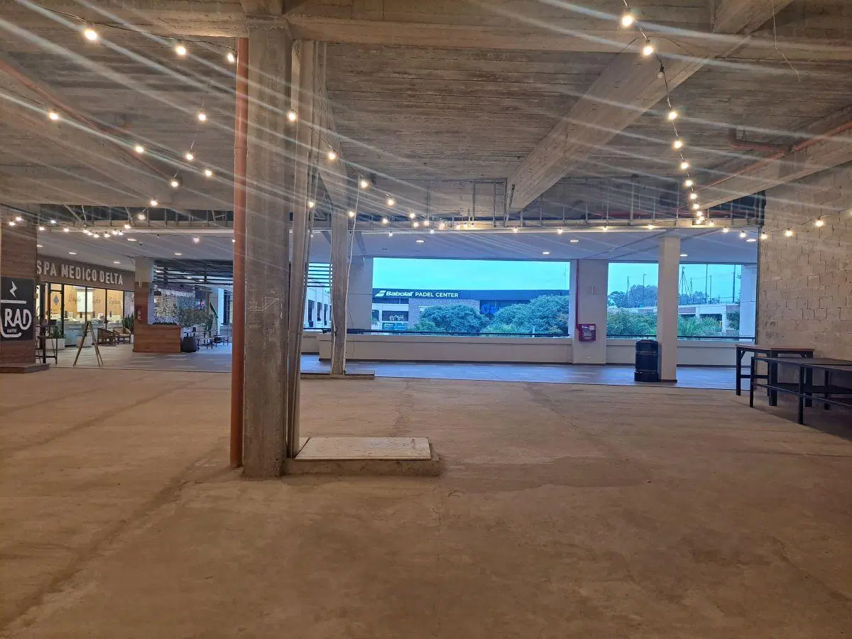 Alquiler local comercial - Remeros Plaza 4