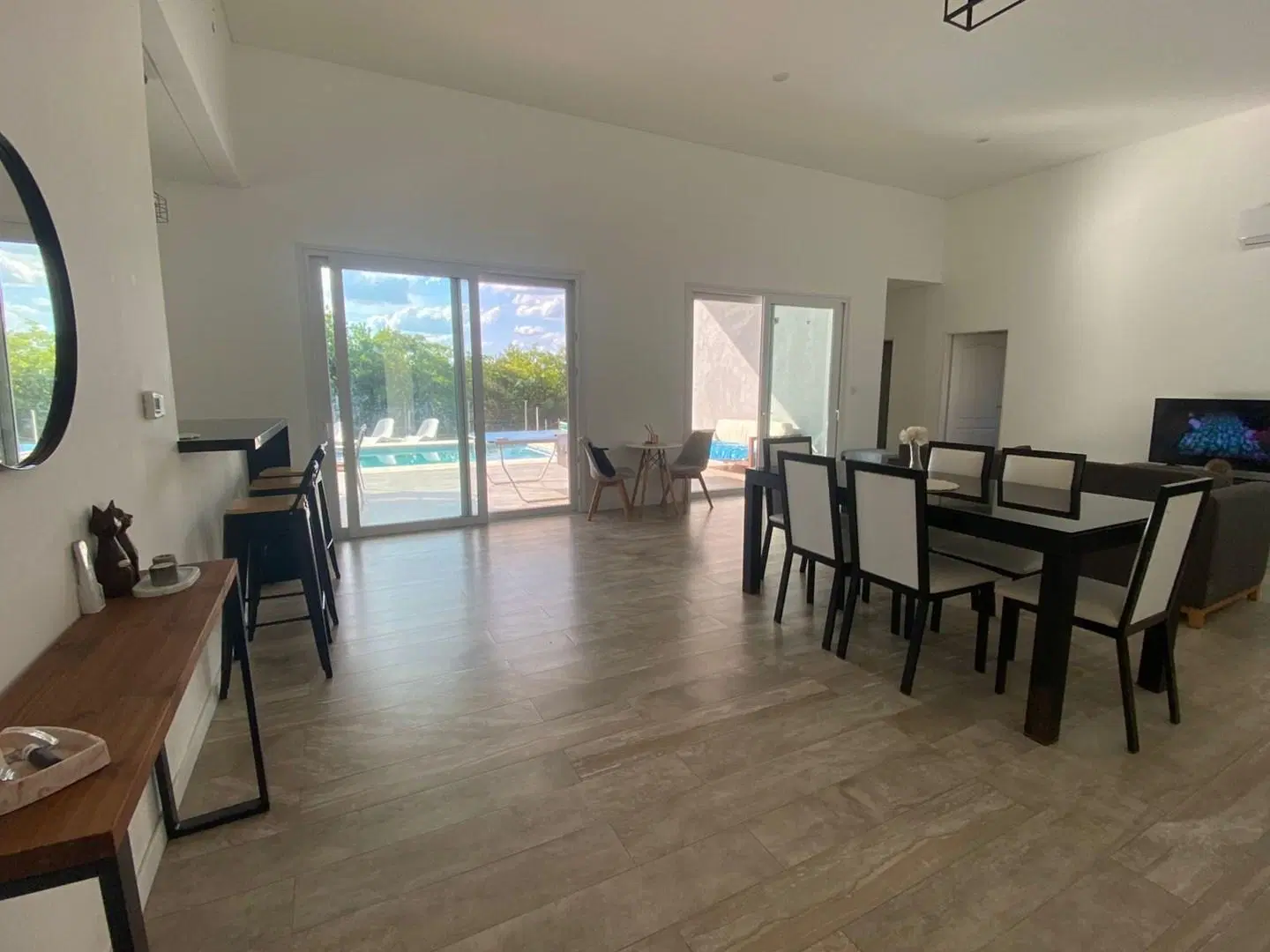 Casa Chalet  en Alquiler en Santa Guadalupe, Pilar del Este, Pilar 8