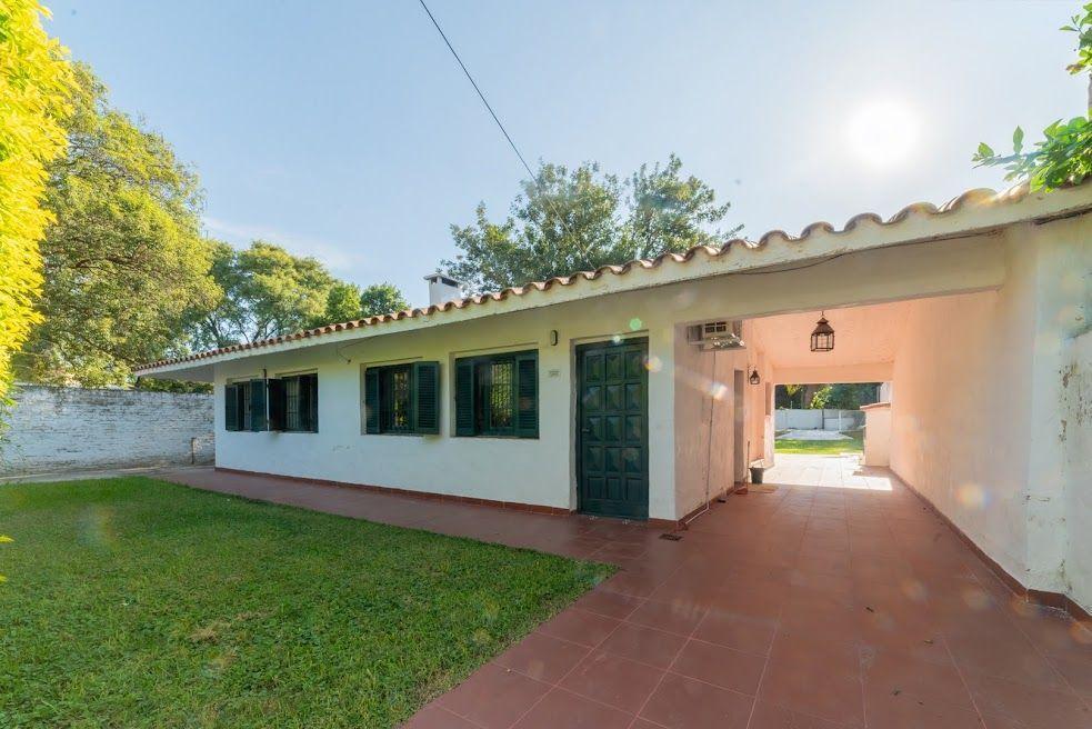 Casa 4 Dorm.. | Anton Martin Al 2700 2