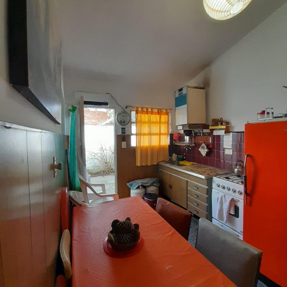 Departamento 1 Ambiente P. B C/ Cochera 1