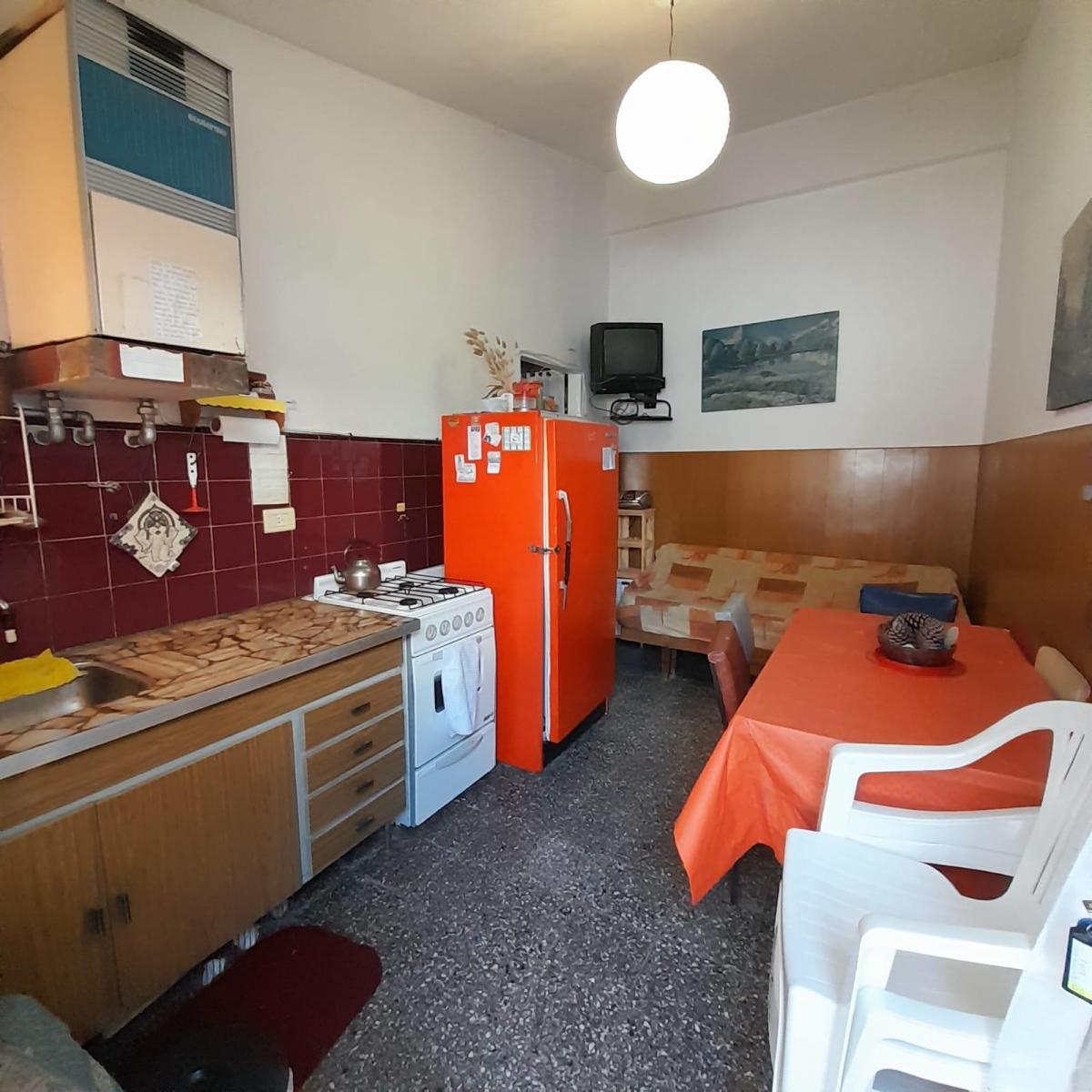 Departamento 1 Ambiente P. B C/ Cochera 4