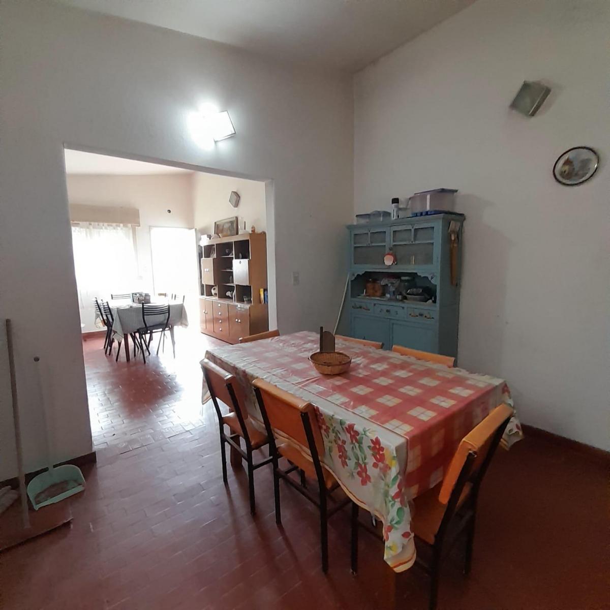 Casa 3 Amb C/ Cochera y Parrilla 5