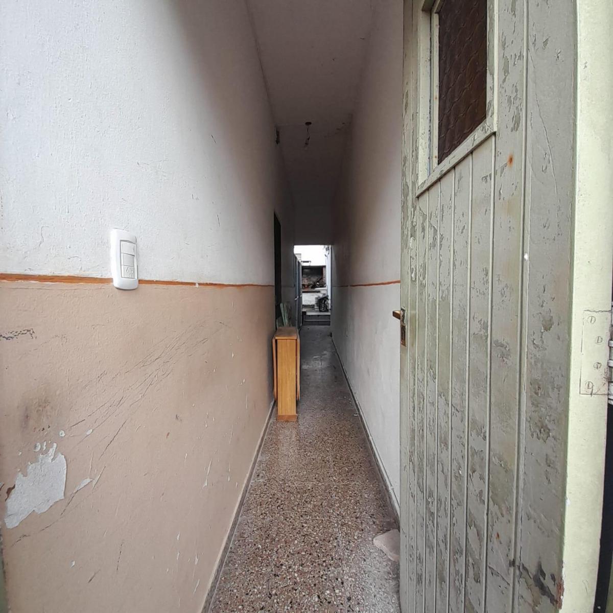 Depto 1 Amb Al Frente C/ Balcón 3