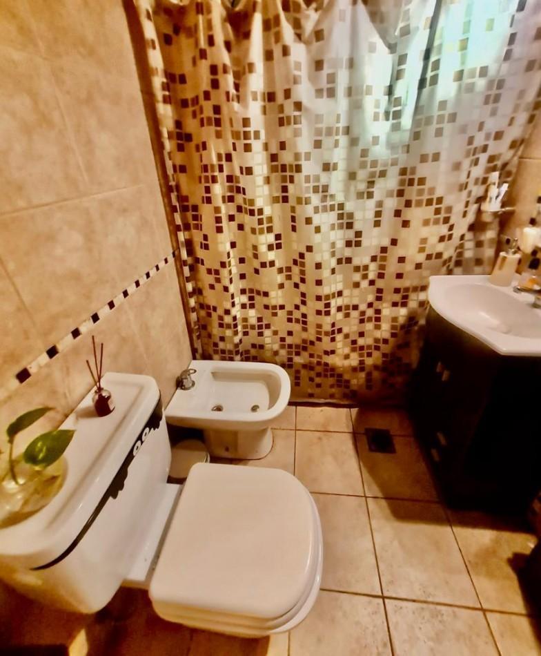 Greenwood Vende Casa Mas Departamento en Dorrego 5