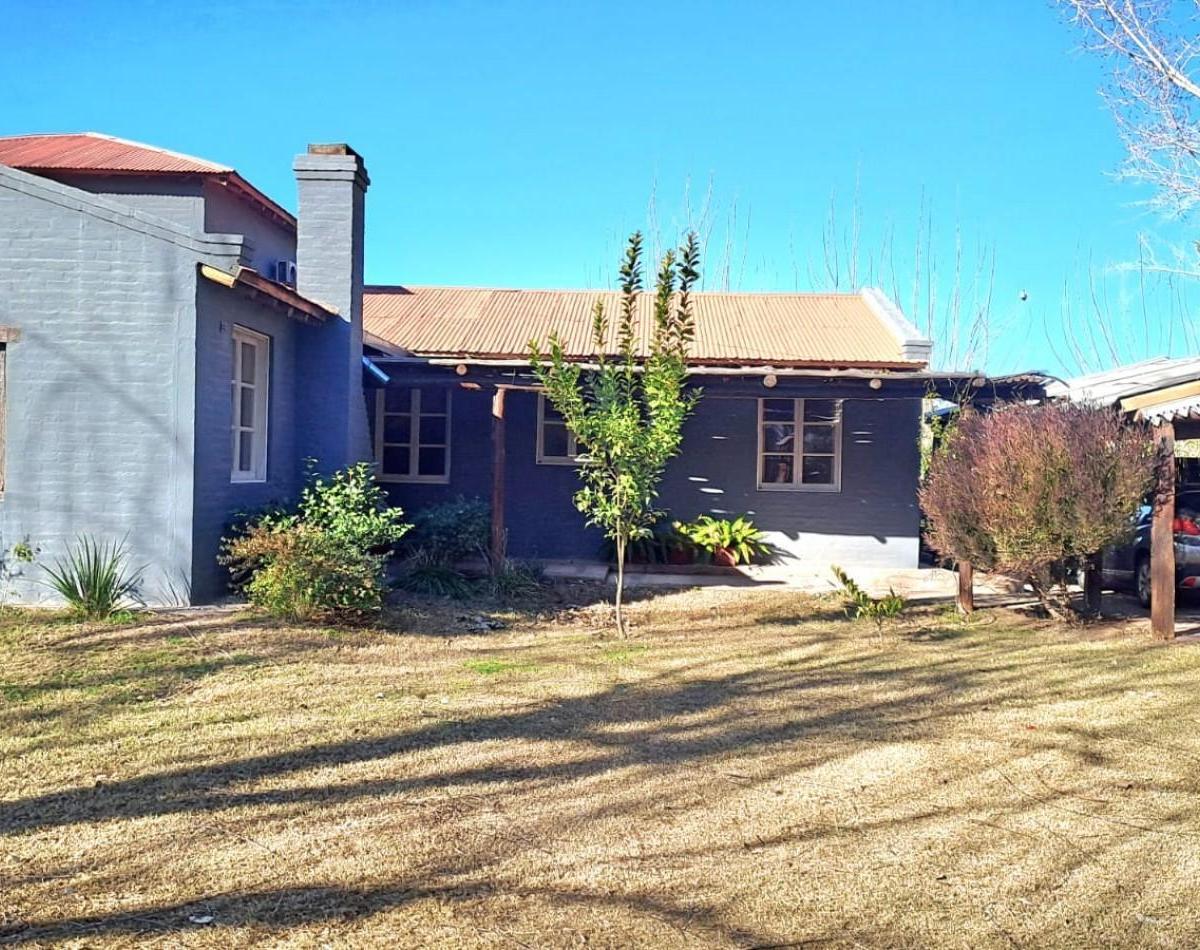 Greenwood Vende Espectacular Casa en "Complejo Los Lirios" en Corralitos Guaymallen. 2